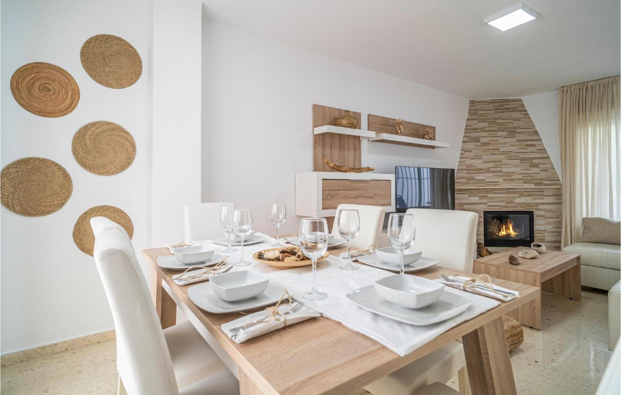 Nice Home In Velez-Malaga With Wifi Экстерьер фото