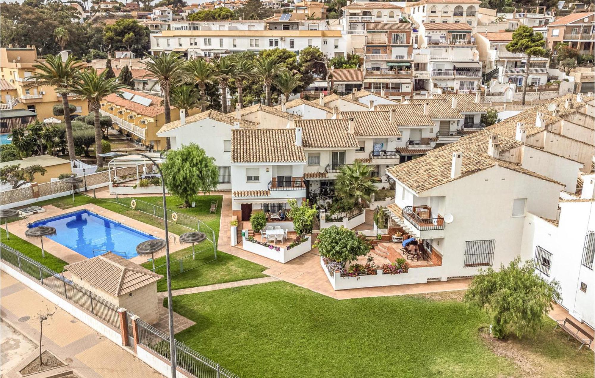 Nice Home In Velez-Malaga With Wifi Экстерьер фото
