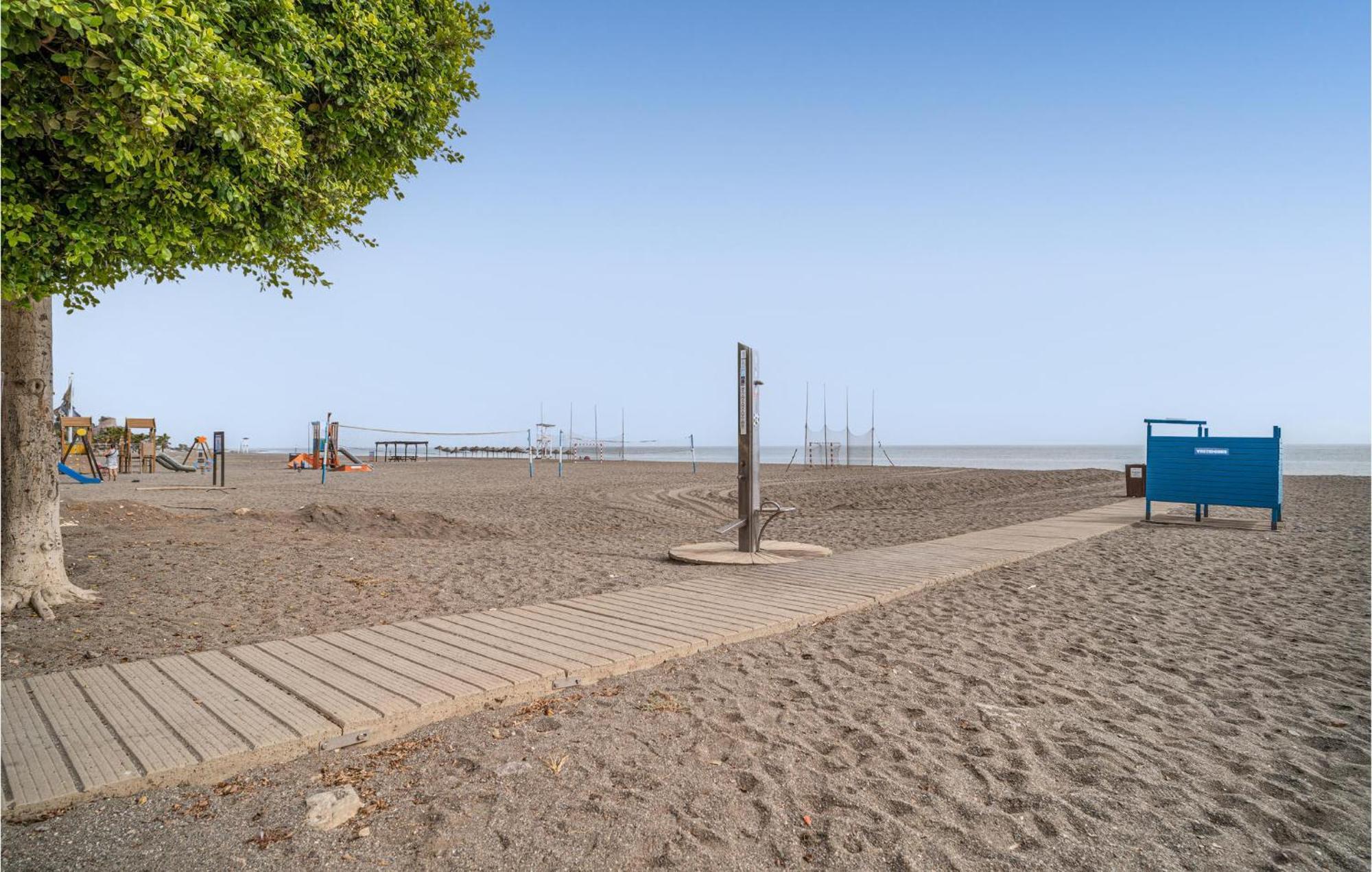 Nice Home In Velez-Malaga With Wifi Экстерьер фото